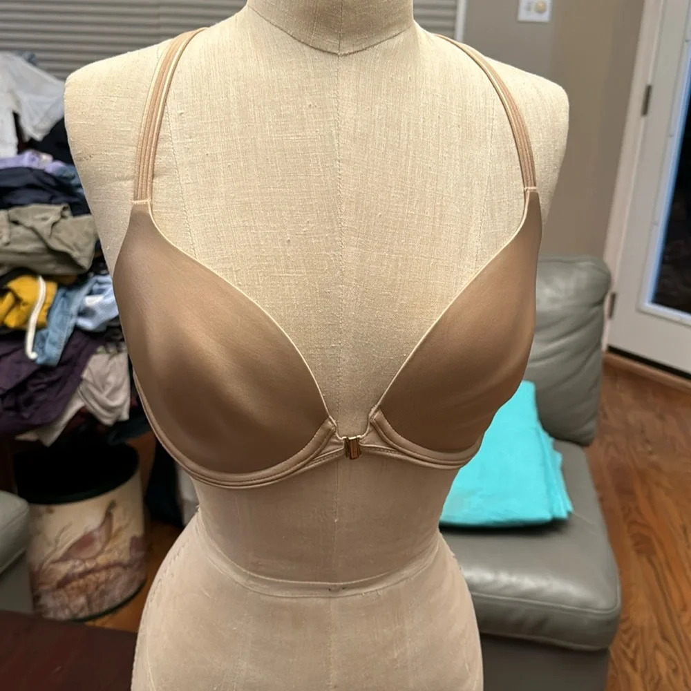 Le Mystere nude racerback size 32 DD/E